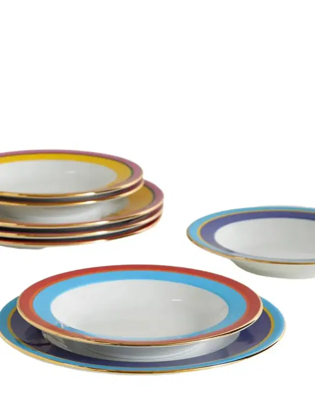 Set Of Four Gold-plated Porcelain Soup Bowls And Dinner Plates