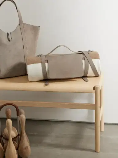 Brunello Cucinelli Textured-leather Blanket Holder | Thumbnail 2