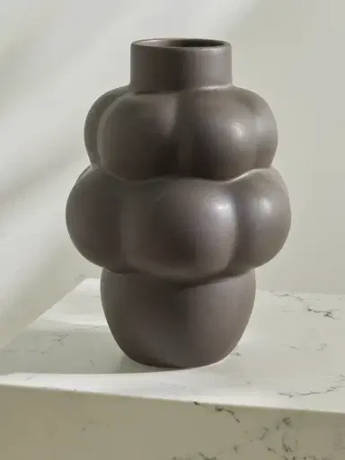 LOUISE ROE 04 Balloon Ceramic Vase | Thumbnail 1