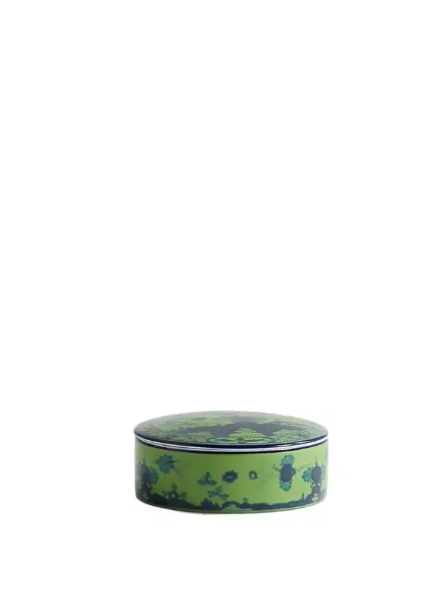Oriente Italiano Porcelain Box