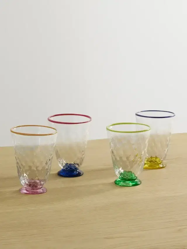 Quilted Set Of Four Murano Glasses