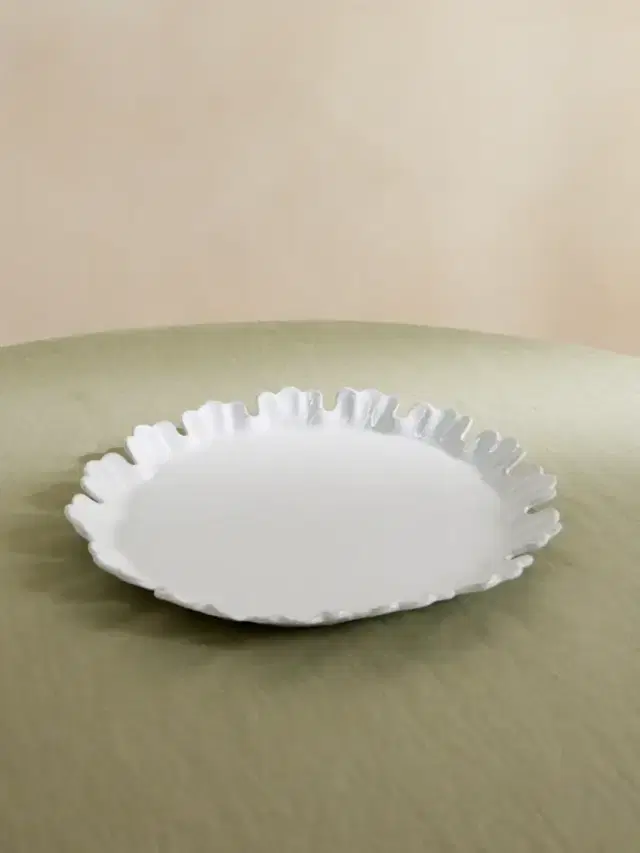Chou Large Ceramic Dinner Plate