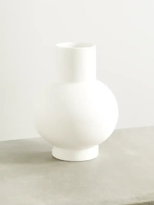 Strøm Large Earthenware Vase Strøm Large Earthenware Vase