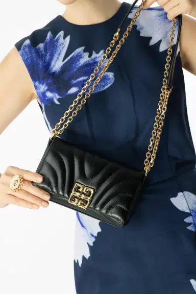 Givenchy 4G Liquid Chain Wallet | Thumbnail 3 Givenchy 4G Liquid Chain Wallet | Thumbnail 3
