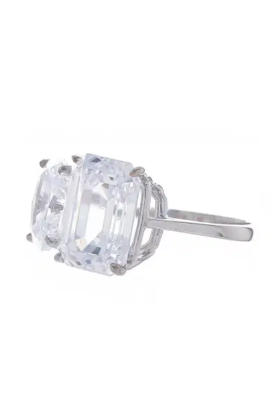 FANTASIA by DESERIO Emerald Oval Cut Ring | Thumbnail 5