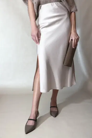 Brunello Cucinelli Fluid Pencil Skirt | Thumbnail 3