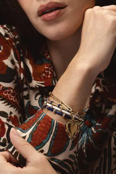 Foundrae Heart Token - Love Extended Clip Chain Bracelet | Thumbnail 3