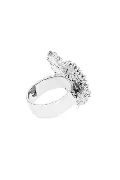 Suzanne Kalan Large White Gold Heart Ring | Thumbnail 3