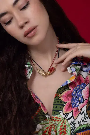Marie Lichtenberg Mauli Burgundy Beige Chain | Thumbnail 7