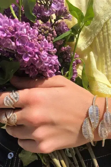 Anita Ko Medium Diamond Leaf Ring | Thumbnail 2