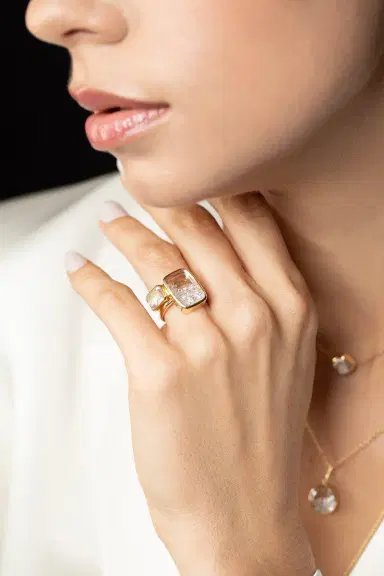 MORITZ GLIK Rectangular Diamond Shaker Ring | Thumbnail 2 MORITZ GLIK Rectangular Diamond Shaker Ring | Thumbnail 2