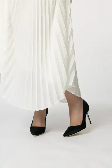 Manolo Blahnik Satin BB Pump | Thumbnail 4 Manolo Blahnik Satin BB Pump | Thumbnail 4