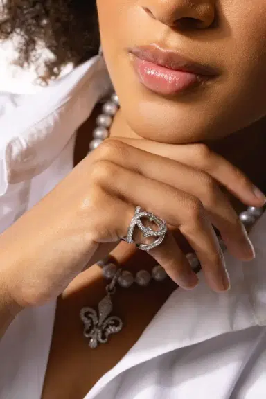 LOREE RODKIN Small Diamond Interlocking Ring | Thumbnail 3