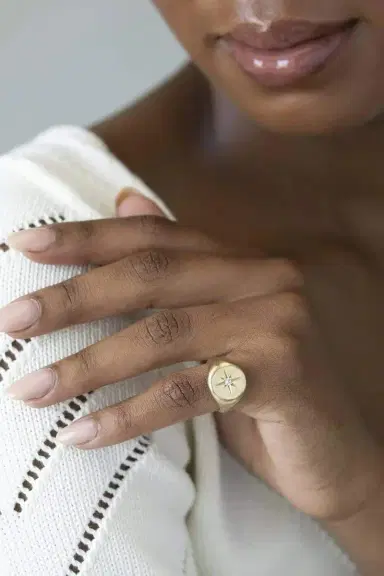 LOGAN HOLLOWELL Star Set Oracle Signet Ring | Thumbnail 2