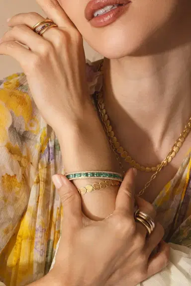 Foundrae True Love - Small Heart Token Bracelet | Thumbnail 4 Foundrae True Love - Small Heart Token Bracelet | Thumbnail 4
