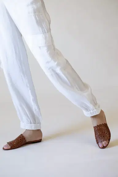 Alaïa Vienna Mule | Thumbnail 2