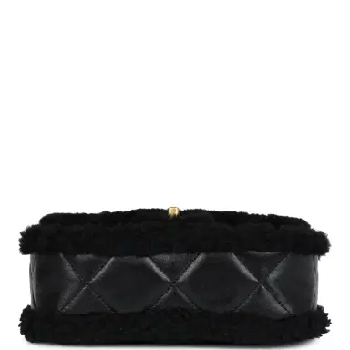 Chanel Chanel Mini Shearling Flap Bag Black Lambskin/Shearling Brushed Gold Hardware | Thumbnail 6 Chanel Chanel Mini Shearling Flap Bag Black Lambskin/Shearling Brushed Gold Hardware | Thumbnail 6