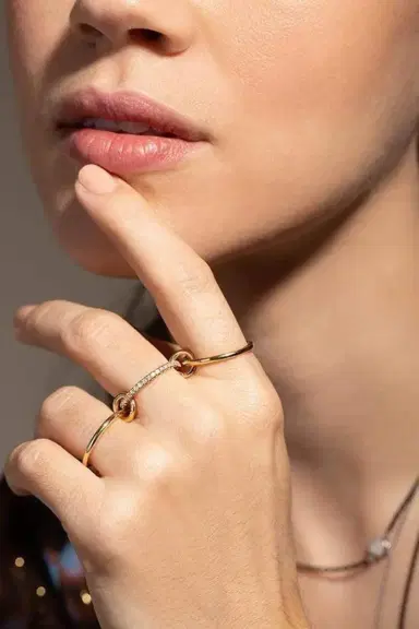 Spinelli Kilcollin Sonny YG Diamond 3 Link Ring | Thumbnail 3