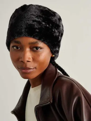TOTEME Shearling Pillbox Hat | Thumbnail 2