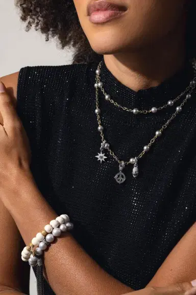 LOREE RODKIN Small Skull Head Diamond Pendant | Thumbnail 3