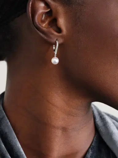 Mikimoto 18-karat White Gold, Diamond And Pearl Earrings | Thumbnail 2 Mikimoto 18-karat White Gold, Diamond And Pearl Earrings | Thumbnail 2