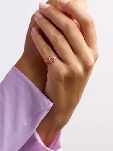 Yvonne Léon Baby Chevalière Poire 9-karat Gold, Ruby And Sapphire Signet Ring | Thumbnail 2 Yvonne Léon Baby Chevalière Poire 9-karat Gold, Ruby And Sapphire Signet Ring | Thumbnail 2