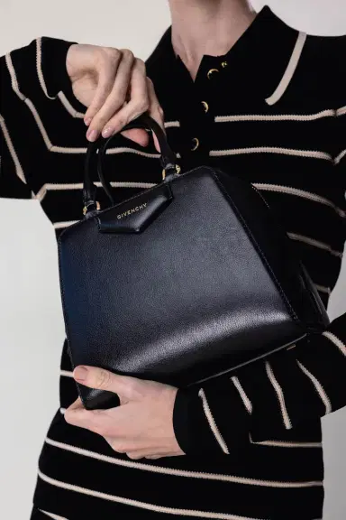 Givenchy Antigona Cube Mini Bag | Thumbnail 2