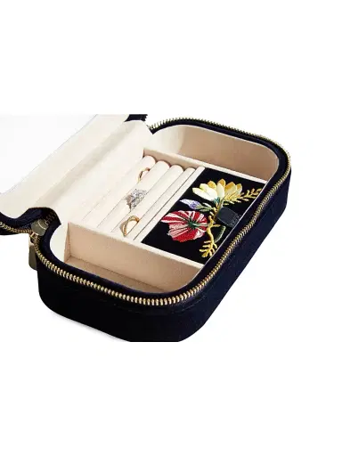 Wolf Zoe Embroidered Travel Zip Case | Thumbnail 2