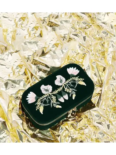 Wolf Zoe Embroidered Travel Zip Case | Thumbnail 5