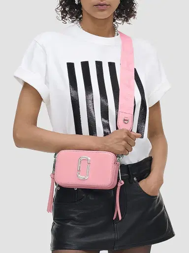Marc Jacobs Women's The Solid Snapshot Leather Crossbody Bag | Thumbnail 2