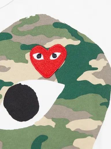 Comme des Garçons PLAY Women's Large Camouflage Heart Tee - White - Size Medium | Thumbnail 6