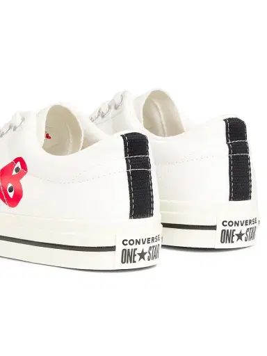 Comme des Garçons PLAY Men's One Star Low-Top Sneakers | Thumbnail 3 Comme des Garçons PLAY Men's One Star Low-Top Sneakers | Thumbnail 3