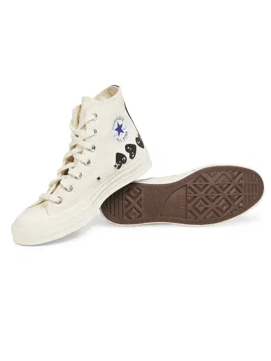 Comme des Garçons PLAY CdG PLAY x Converse Women's Chuck Taylor All Star Heart High-Top Sneakers - White - Size 12 | Thumbnail 5 Comme des Garçons PLAY CdG PLAY x Converse Women's Chuck Taylor All Star Heart High-Top Sneakers - White - Size 12 | Thumbnail 5