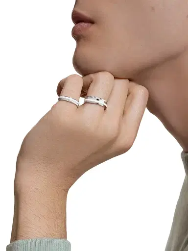 Boucheron Women's Quatre White Edition 18K White Gold & HyCeram Ring - White Gold | Thumbnail 2 Boucheron Women's Quatre White Edition 18K White Gold & HyCeram Ring - White Gold | Thumbnail 2