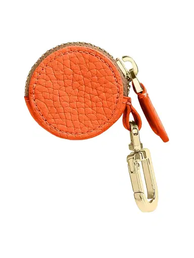 MAISON de SABRÉ Women's Leather AirTag Charm - Manhattan Sandstone | Thumbnail 5 MAISON de SABRÉ Women's Leather AirTag Charm - Manhattan Sandstone | Thumbnail 5