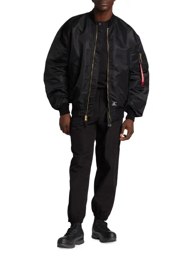 Men's Belted Flat-Front Joggers - Black