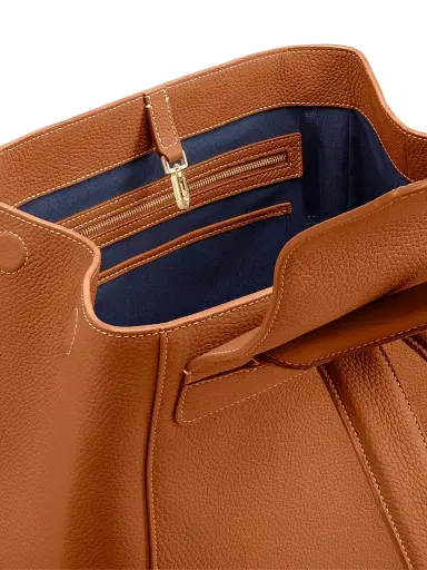 Maison de Sabre Women's Large Leather Soft Backpack - Pecan Brown | Thumbnail 9 Maison de Sabre Women's Large Leather Soft Backpack - Pecan Brown | Thumbnail 9