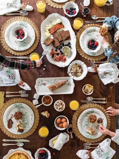 Juliska Berry & Thread North Pole 16-Piece Place Setting | Thumbnail 6 Juliska Berry & Thread North Pole 16-Piece Place Setting | Thumbnail 6