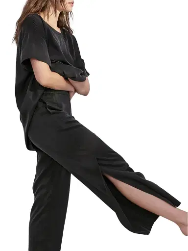Lunya Women's Washable Silk T-Shirt & Pants Pajamas - Immersed Black - Size XL | Thumbnail 5