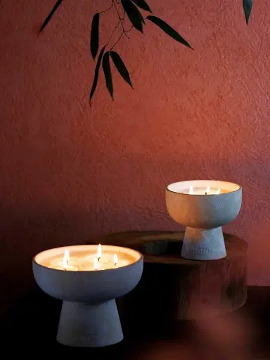 Blueme Romance Oakmoss & Sandalwood Giant Ceramic Candle Small | Thumbnail 4 Blueme Romance Oakmoss & Sandalwood Giant Ceramic Candle Small | Thumbnail 4
