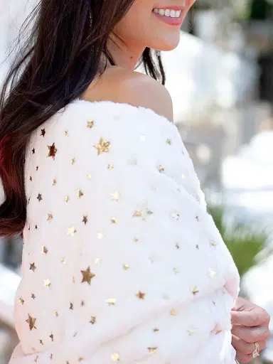 Little Giraffe Bright Star Throw Blanket - Cream | Thumbnail 4 Little Giraffe Bright Star Throw Blanket - Cream | Thumbnail 4