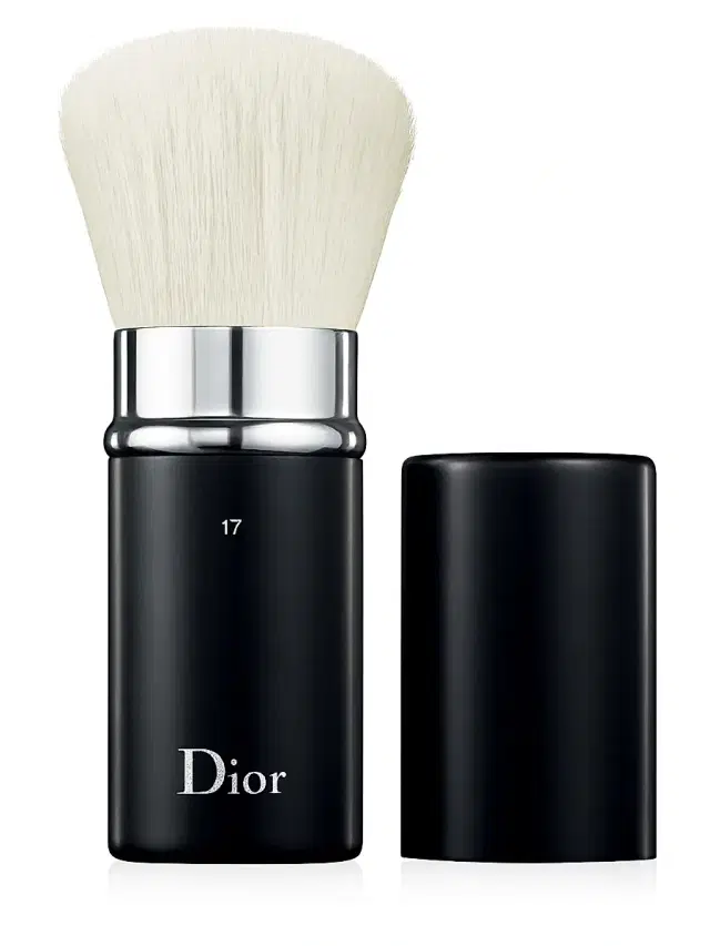 Dior Women's Backstage Kabuki Brush N 17