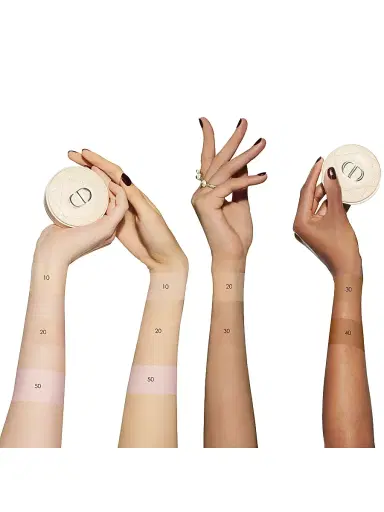Dior Women's skin Forever Cushion Powder - 040 Deep | Thumbnail 3