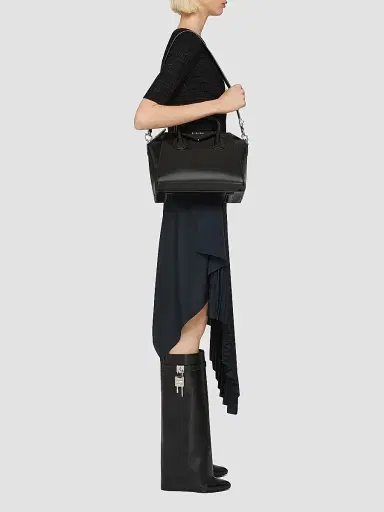 Givenchy Women's Small Antigona Bag In Leather - Black | Thumbnail 2