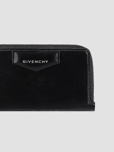 Givenchy Women's Antigona Zipped Card Holder In Box Leather | Thumbnail 4 Givenchy Women's Antigona Zipped Card Holder In Box Leather | Thumbnail 4