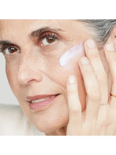Clarins Women's Nutri-Lumiere Revitalizing Anti-Aging & Nourishing Day Moistuizer | Thumbnail 4
