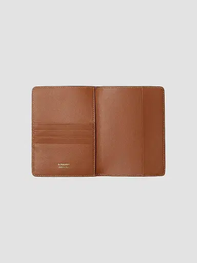 Burberry Women's Check Bifold Passport Holder - Archive Beige | Thumbnail 2