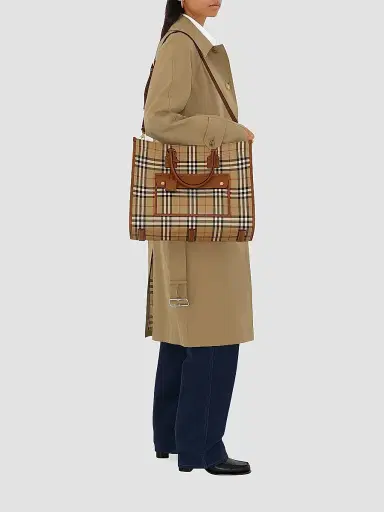 Burberry Women's Medium Freya Signature Check Tote Bag | Thumbnail 3 Burberry Women's Medium Freya Signature Check Tote Bag | Thumbnail 3