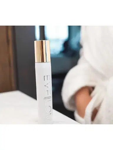 Eve Lom Women's Moisture Lotion | Thumbnail 6