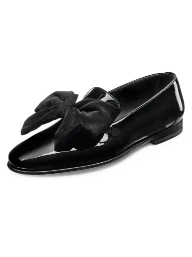 Manolo Blahnik Men's Janser Bow-Embellished Patent Slippers - Black | Thumbnail 2 Manolo Blahnik Men's Janser Bow-Embellished Patent Slippers - Black | Thumbnail 2